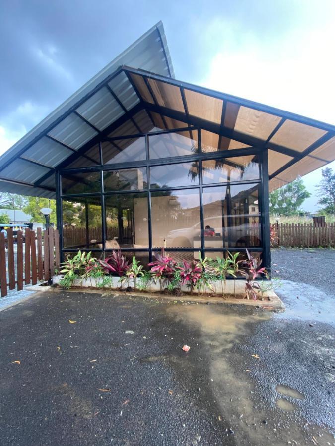 Glass House With Pvt Pool By Miracle Resort & Villa Lonavala Exterior foto