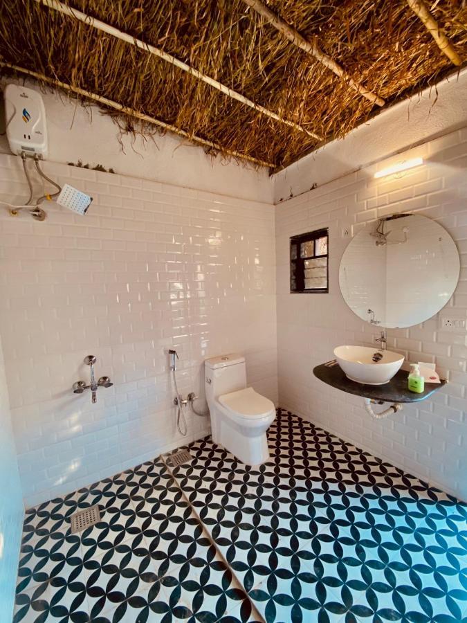 Glass House With Pvt Pool By Miracle Resort & Villa Lonavala Exterior foto
